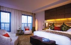 .  . Traders Hotel Abu Dhabi 4*