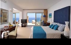 . . .  Sea Side Resort and Spa 5*