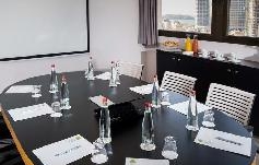 . -. Arcadia Tower Hotel Tel Aviv 4*