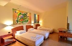 . . Hotel ALER Saranda 3*